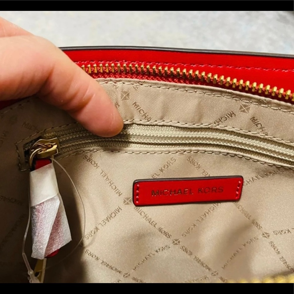 NWT Michael Kors Hope Medium Saffiano Leather Messenger/Satchel Bag Bright Red - Picture 9 of 12